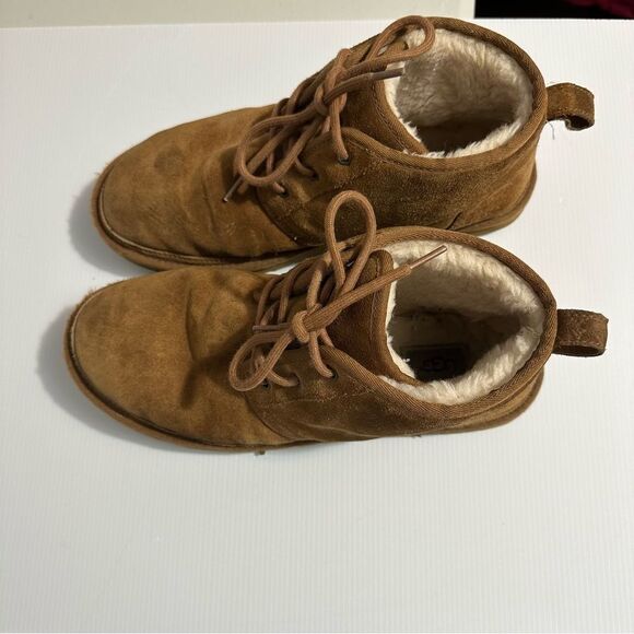 UGG Australia 3236 Neumel Boots for Men, Size 11 - Chestnut - Picture 2 of 9